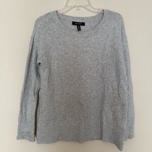 Ellen Tracy Light Gray Crewneck Sweater